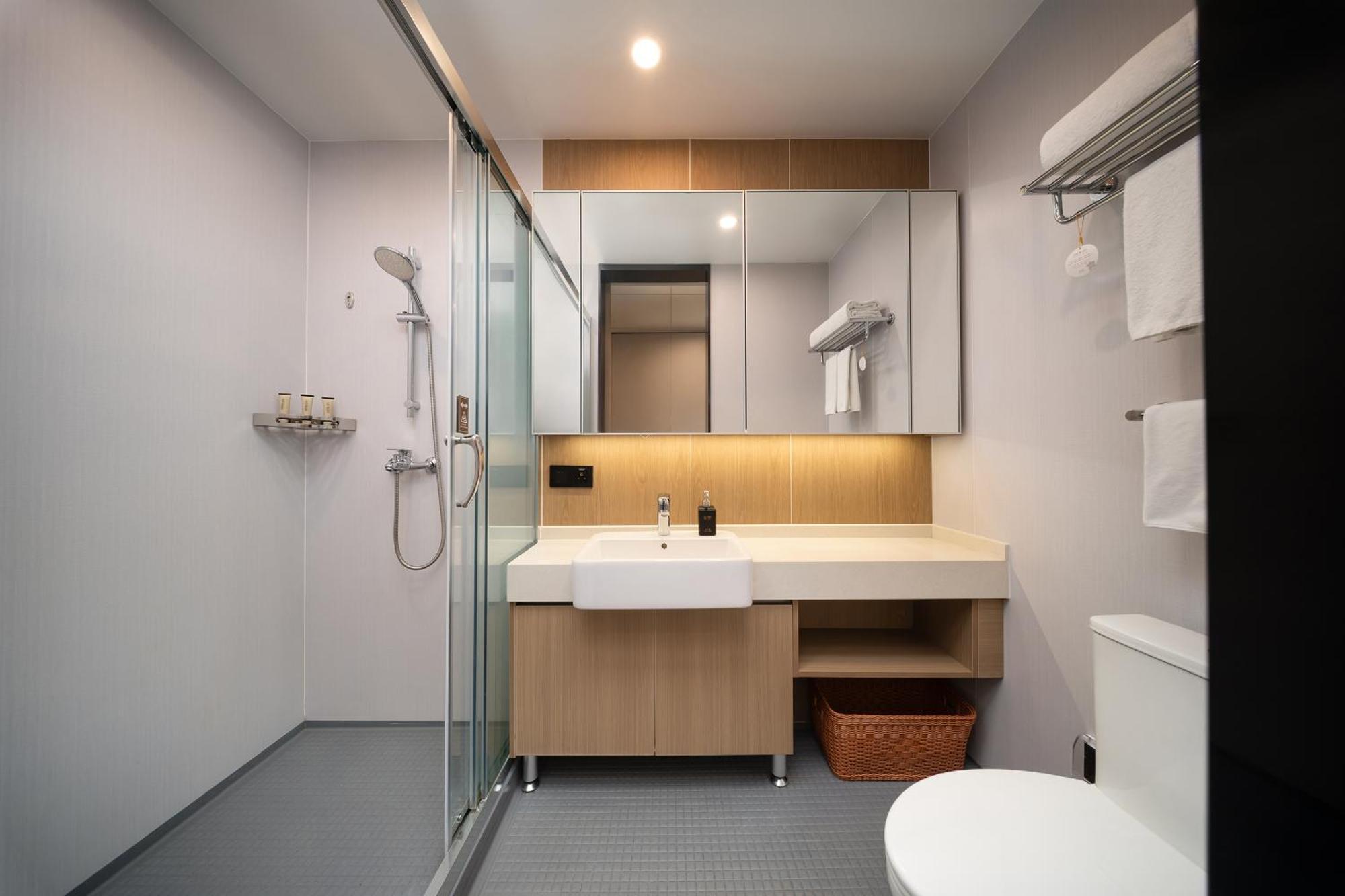Cm Serviced Apartment Shenzhen Dongmen Екстериор снимка